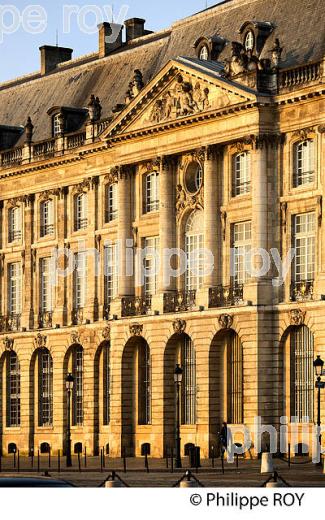 LE PALAIS DE LA BOURSE, FACADE DES QUAIS , VILLE DE BORDEAUX, GIRONDE. (33F24128.jpg)