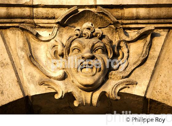 MASCARON, FACADE DES QUAIS ,  PLACE DE LA BOURSE, FACADE DES QUAIS, BORDEAUX, GIRONDE. (33F24130.jpg)