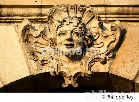 MASCARON, FACADE DES QUAIS ,  PLACE DE LA BOURSE, FACADE DES QUAIS, BORDEAUX, GIRONDE. (33F24132.jpg)
