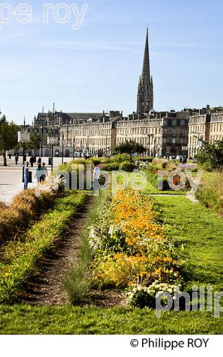 LESJARDIN SUR LES  QUAIS DE LA GARONNE ET LE PORT DE LA LUNE, VILLE DE BORDEAUX, GIRONDE. (33F24201.jpg)