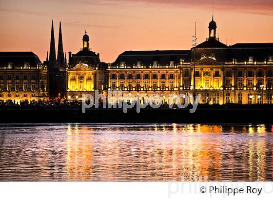 PALAIS  DE LA BOURSE, 18 EME SIECLE, ET LA GARONNE,  PORT DE LA LUNE, VILLE DE BORDEAUX. (33F24639.jpg)