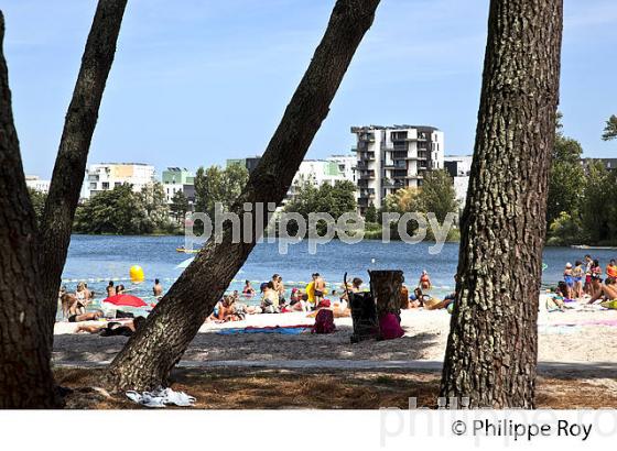 LA PLAGE ET LE LAC  DE BORDEAUX , GIRONDE. (33F25613.jpg)