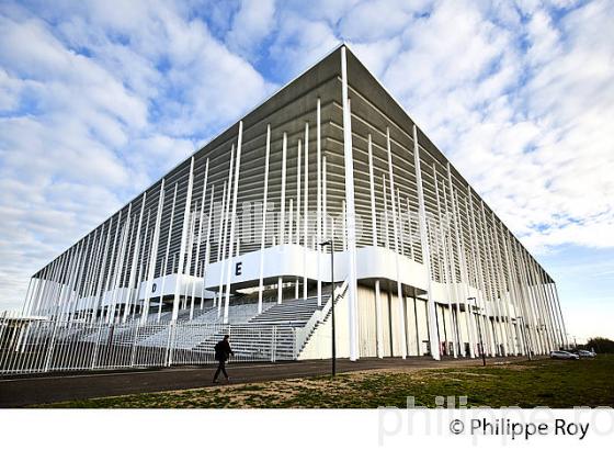 LE NOUVEAU STADE  DE BORDEAUX, GIRONDE, AQUITAINE. (33F25618.jpg)