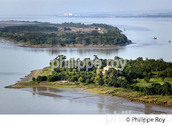 ILE ET FORT PATE, VERROU VAUBAN, ILES DE L' ESTUAIRE DE LA GIRONDE, AQUITAINE. (33F26610.jpg)