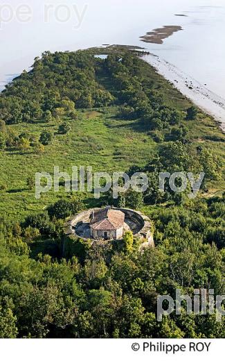 ILE ET FORT PATE, VERROU VAUBAN, ILES DE L' ESTUAIRE DE LA GIRONDE, AQUITAINE. (33F26616.jpg)