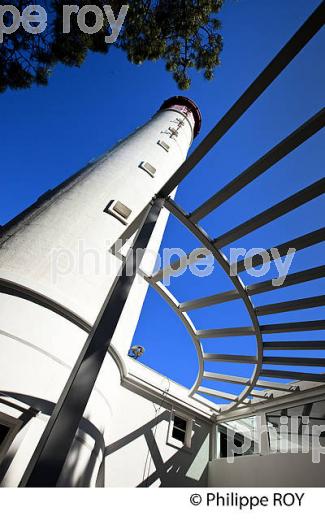 PHARE DE LA PRESQU' ILE DU CAP FERRET, BASSIN D' ARCACHON, GIRONDE. (33F27439.jpg)