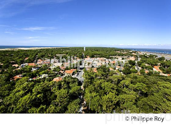 PANORAMA SUR LE BASSIN D' ARCACHON DEPUIS  LE PHARE DE  LA PRESQU' ILE DU CAP FERRET, GIRONDE. (33F27512.jpg)