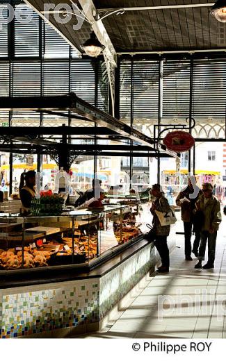 MARCHE DU COEUR DE VILLE D' ARCACHON, COTE ATLANTIQUE, GIRONDE, AQUITAINE. (33F27701.jpg)
