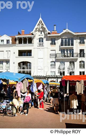 MARCHE DU COEUR DE VILLE D' ARCACHON, COTE ATLANTIQUE, GIRONDE, AQUITAINE. (33F27705.jpg)