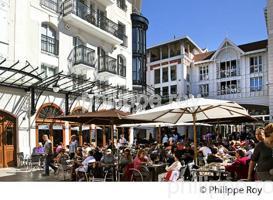 LE COEUR DE VILLE D' ARCACHON, COTE ATLANTIQUE, GIRONDE, AQUITAINE. (33F27723.jpg)