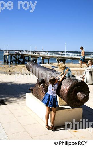 LE CANON  DU MOULLEAU , ARCACHON, COTE ATLANTIQUE, GIRONDE, AQUITAINE. (33F27824.jpg)