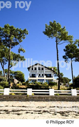 ARCHITECTURE, VILLA DU QUARTIER DU MOULLEAU , ARCACHON, COTE ATLANTIQUE, GIRONDE, AQUITAINE. (33F27906.jpg)