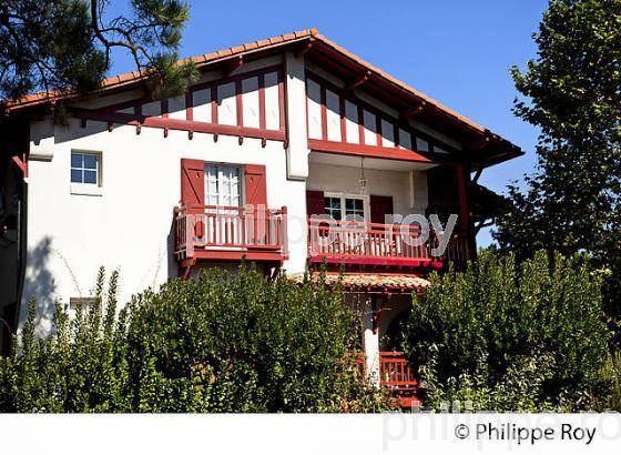 ARCHITECTURE, VILLA DU QUARTIER DU MOULLEAU , ARCACHON, COTE ATLANTIQUE, GIRONDE, AQUITAINE. (33F27908.jpg)