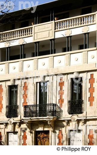 VILLE D' ETE , ARCACHON, COTE ATLANTIQUE, GIRONDE, AQUITAINE. (33F28015.jpg)