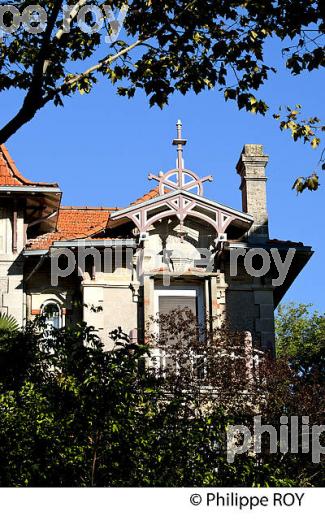 VILLE D' ETE , ARCACHON, COTE ATLANTIQUE, GIRONDE, AQUITAINE. (33F28020.jpg)