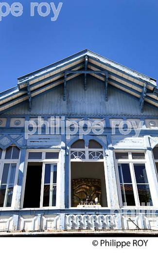 VILLE D' ETE , ARCACHON, COTE ATLANTIQUE, GIRONDE, AQUITAINE. (33F28024.jpg)