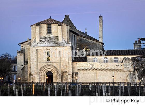 L' EGLISE   COLLEGIALE ET LES REMPARTS DE LA CITE  DE SAINT-EMILION, GIRONDE. (33F29101.jpg)