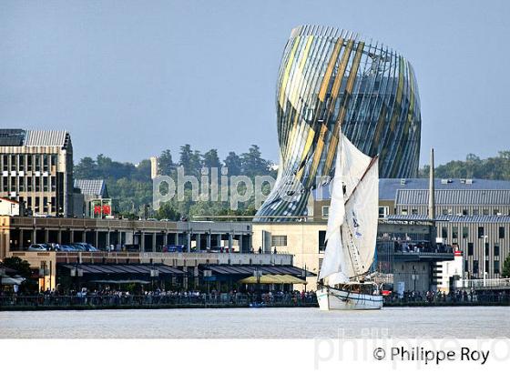 LA  CITE DU VIN,  QUARTIER DE BACALAN , BORDEAUX . (33F29801.jpg)