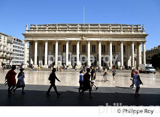 GRAND THEATRE, PLACE DE LA COMEDIE, QUARTIER DU TRIANGLE, BORDEAUX , GIRONDE. (33F30135.jpg)