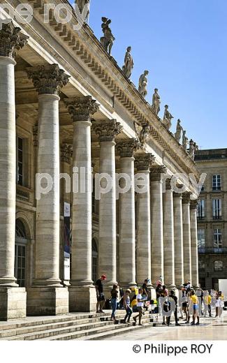 GRAND THEATRE, PLACE DE LA COMEDIE, QUARTIER DU TRIANGLE, BORDEAUX , GIRONDE. (33F30137.jpg)