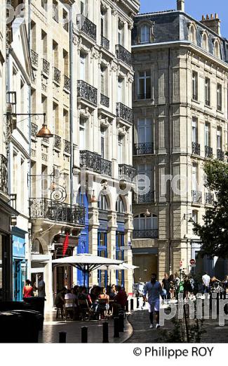 PLACE SAINTE COLOMBE,  QUARTIER SAINT ELOI,    BORDEAUX. (33F30212.jpg)