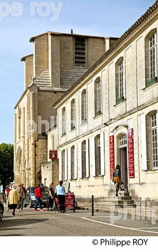 LA MAISON DES VINS ET COLLEGIALE, PLACE  PIERRE MEYRAT, CITE DE SAINT-EMILION, GIRONDE (33F31234.jpg)