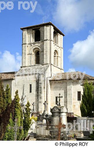 L' EGLISE  ROMANE DE SAINT MARTIN DE MAZERAT,  CITE DE SAINT-EMILION, GIRONDE. (33F31509.jpg)