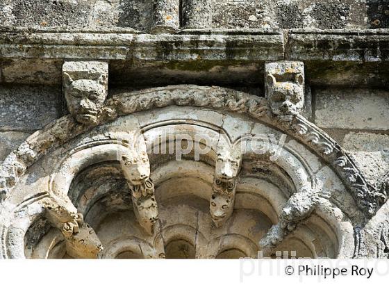 EGLISE ROMANE DE PETIT-PALAIS, GIRONDE (33F31627.jpg)