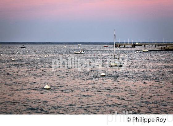 COUCHER DE SOLEIL,  GRANDE PLAGE  D' ARCACHON, GIRONDE. (33F31914.jpg)