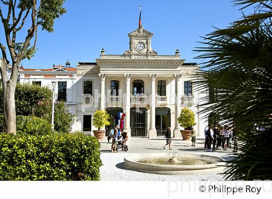 MAIRIE D' ARCACHON,  BASSIN D' ARCACHON, GIRONDE. (33F32009.jpg)