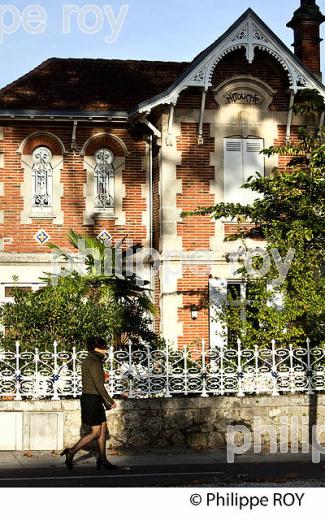 VILLA ARCACHONNAISE DE LA VILLE D' ETE,  ARCACHON, GIRONDE. (33F32017.jpg)