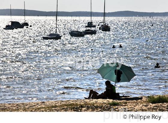 LA PLAGE  DU BETEY, ANDERNOS-LES-BAINS, BASSIN D' ARCACHON, GIRONDE. (33F32534.jpg)