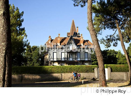 VILLA , PLAGE  DU BETEY, ANDERNOS-LES-BAINS, BASSIN D' ARCACHON, GIRONDE. (33F32536.jpg)