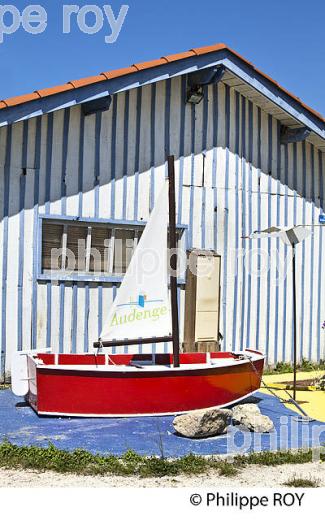 CABANE  D' OSTREICULTEUR, PORT OSTREICOLE   DE AUDENGE,  BASSIN D' ARCACHON, GIRONDE. (33F32814.jpg)