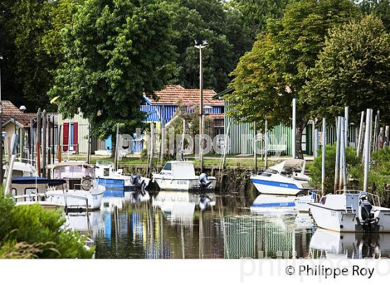 CABANE DE PECHEUR, PORT  DE PECHE DE BIGANOS, DELTA DE LA LEYRE,  BASSIN D' ARCACHON, GIRONDE. (33F32838.jpg)