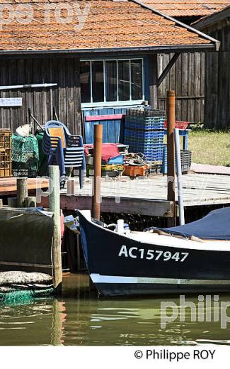 PINASSE, PORT DU CANAL-EST, OSTREICULTURE, GUJAN-MESTRAS, BASSIN D' ARCACHON, GIRONDE. (33F33317.jpg)