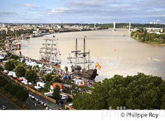 PORT DE LA LUNE, RASSEMBLEMENT DE  VIEUX GREEMENTS  A BORDEAUX FETE LE VIN. (33F33814.jpg)