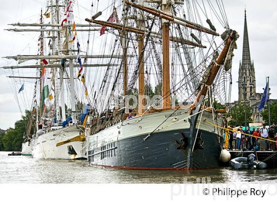 FREGATE KASKELOT, RASSEMBLEMENT  DE GRANDS VOILIERS DANS  LE PORT DE LA LUNE,  BORDEAUX . (33F33830.jpg)