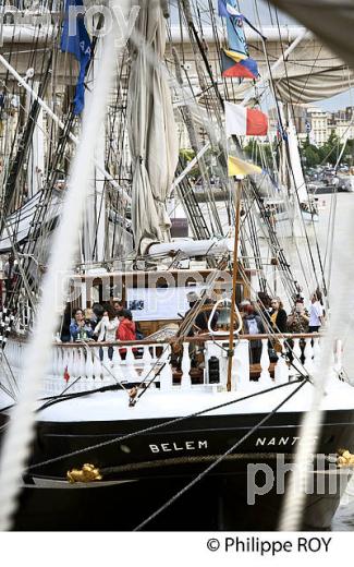 LE BELEM, RASSEMBLEMENT  DE GRANDS VOILIERS DANS  LE PORT DE LA LUNE,  VILLE DE  BORDEAUX FETE LE VIN. (33F34027.jpg)