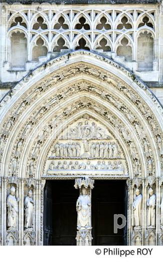 TYMPAN DE LA PORTE ROYALE, PORTAIL NORD , CATHEDRALE SAINT-ANDRE, BORDEAUX, GIRONDE. (33F34711.jpg)