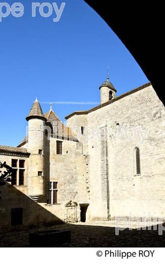 ANCIENNE  ABBAYE BENEDICTINE   DE SAINTE FERME, ENTRE DEUX MERS, GIRONDE. (33F35332.jpg)