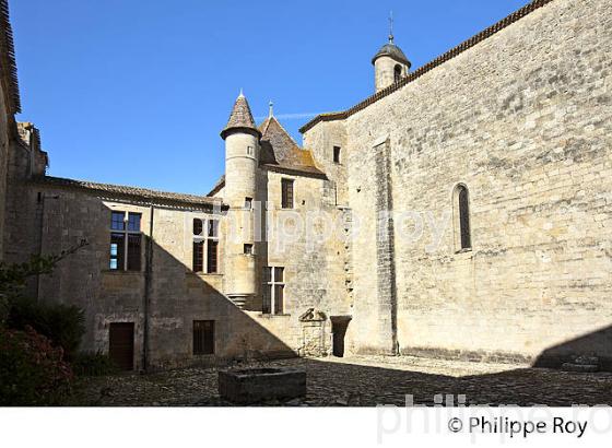ANCIENNE  ABBAYE BENEDICTINE   DE SAINTE FERME, ENTRE DEUX MERS, GIRONDE. (33F35333.jpg)