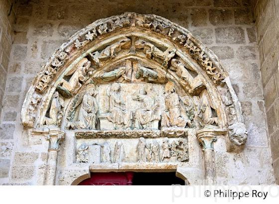 L' EGLISE COLLEGIALE D' UZESTE, SUD-GIRONDE. (33F35407.jpg)