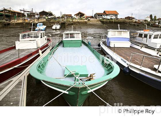 PORT OSTREICOLE DE LA TESTE, BASSIN D' ARCACHON, GIRONDE. (33F35532.jpg)
