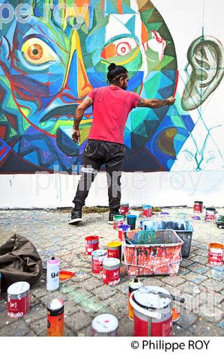 GRAFFITI, LE MUR, MAGNETIC ART LAB, STREET ART, BORDEAUX, GIRONDE. (33F35820.jpg)