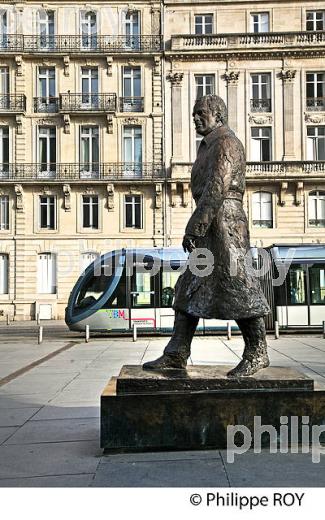 PLACE PEY BERLAND, HOTEL DE VILLE , BORDEAUX, GIRONDE (33F36131.jpg)