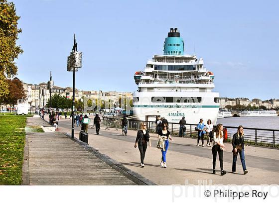 LES QUAIS, VILLE DE BORDEAUX, GIRONDE. (33F36315.jpg)