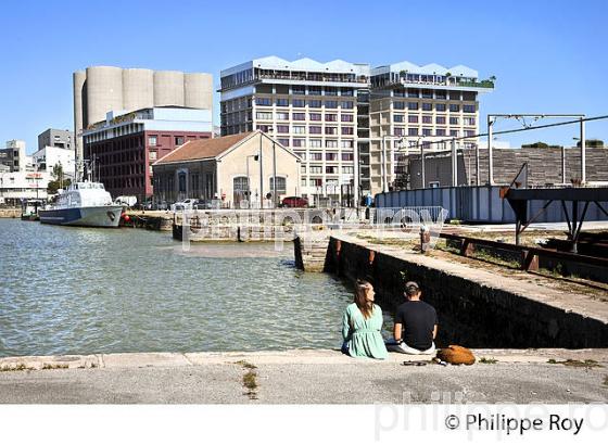 URBANISATION , BASSIN A FLOT QUARTIER DE BACALAN ,BORDEAUX, GIRONDE. (33F36530.jpg)