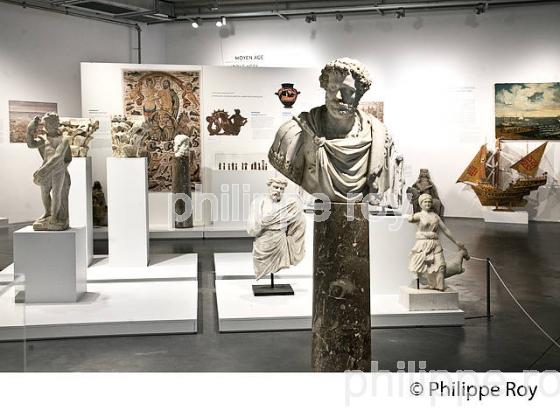 MUSEE MER MARINE, BASSIN A FLOT, URBANISATION , QUARTIER DE BACALAN , BORDEAUX . (33F36608.jpg)