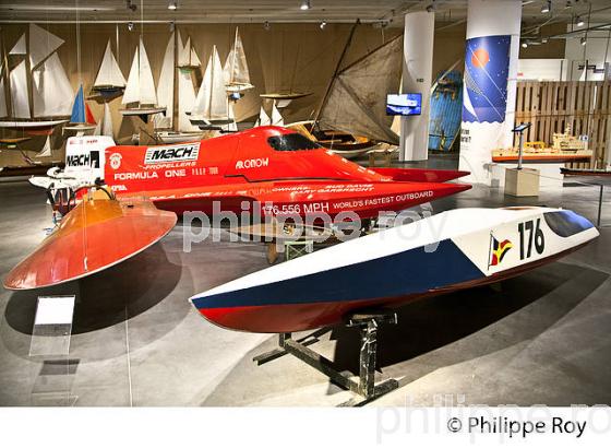 MUSEE MER MARINE, BASSIN  A FLOT, URBANISATION , QUARTIER DE BACALAN , BORDEAUX . (33F36611.jpg)